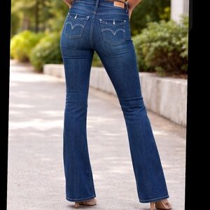 Levi’s 515 Flap Pocket Boot Cut Dark Wash Women’s Stretch Jeans Size 32/32